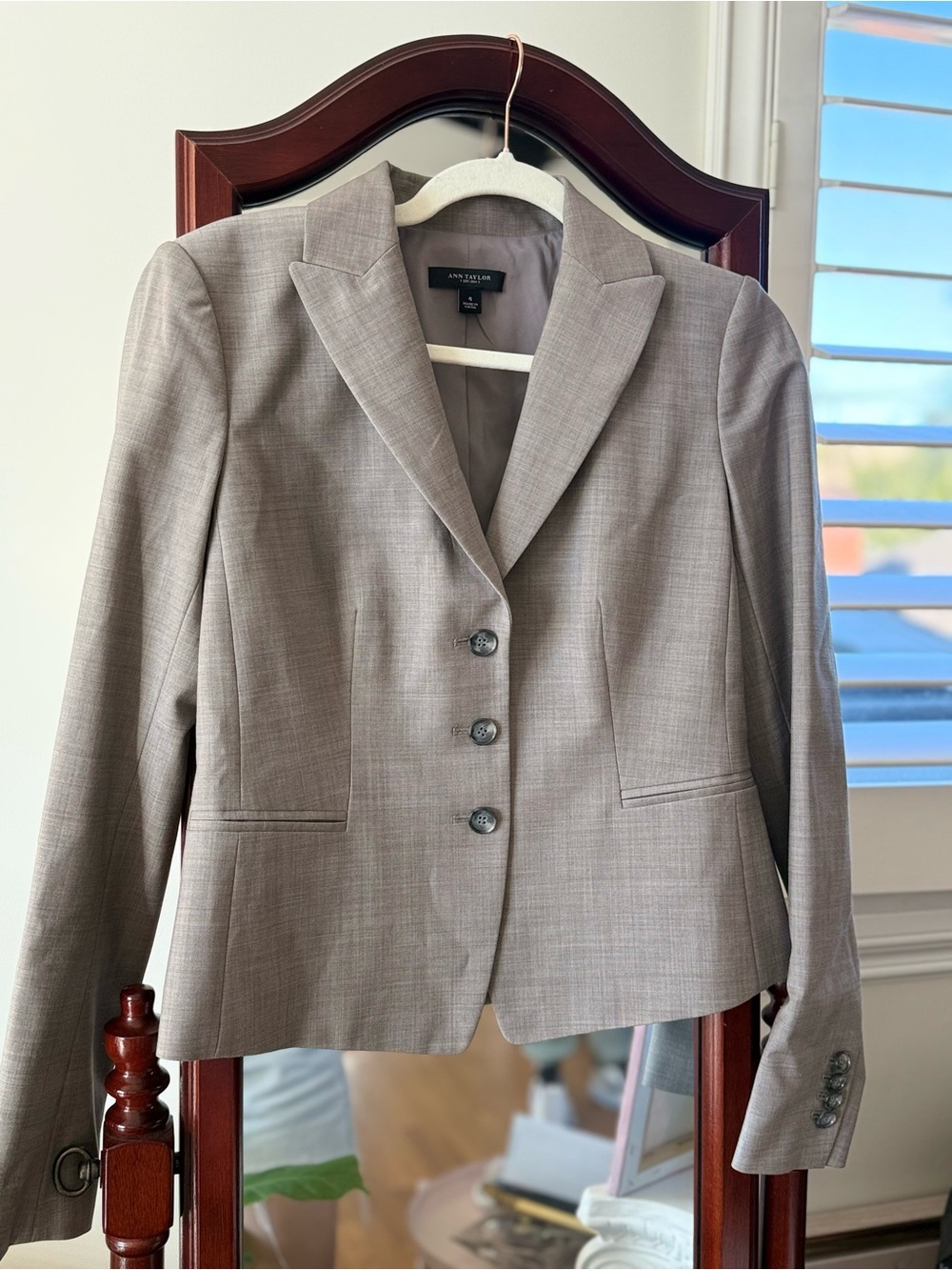 Ann Taylor Women's wool Taupe Tailored Blazer